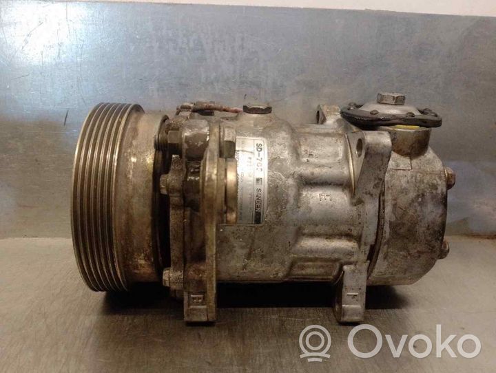 Renault 21 Ilmastointilaitteen kompressorin pumppu (A/C) 7700863150