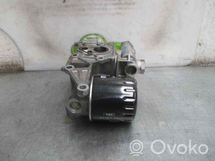 Renault Laguna I Support de filtre à huile 7700866442E