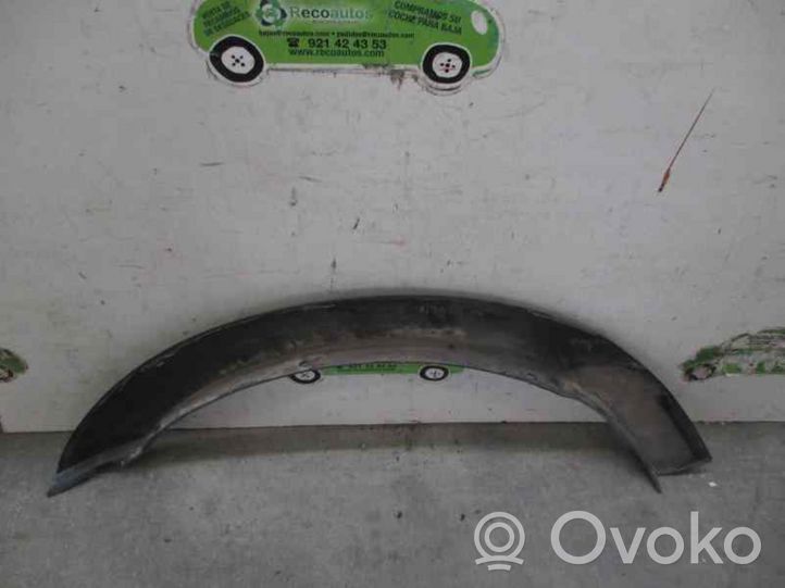 Volkswagen Golf III Garniture pour voûte de roue avant 