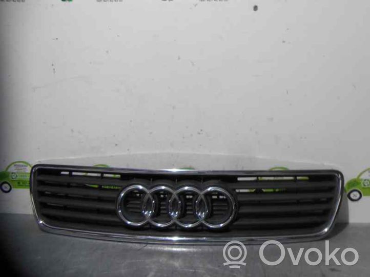 Audi 100 S4 C4 Griglia anteriore 