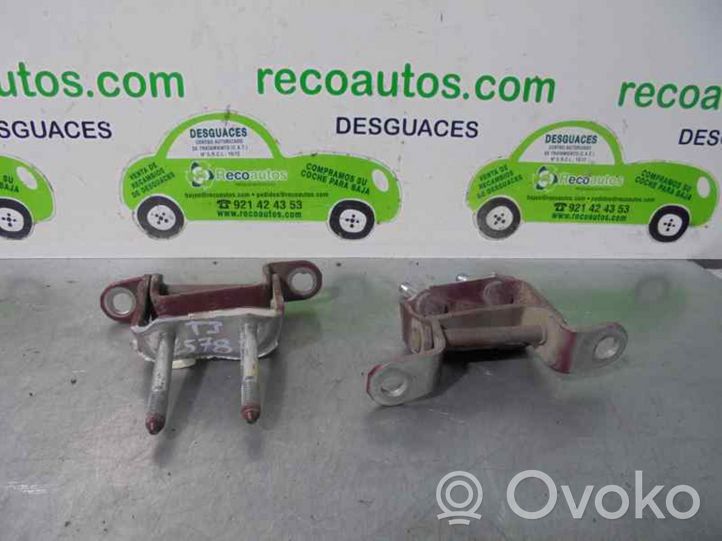 Toyota 4 Runner N180 Cerniera portellone posteriore/bagagliaio 