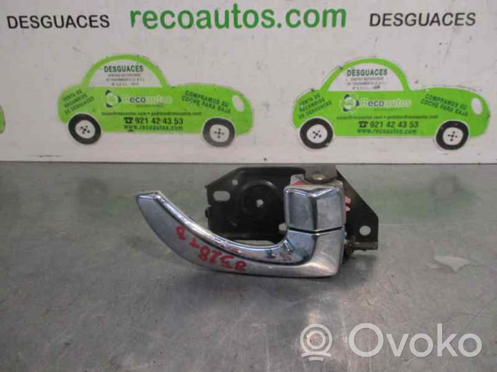 Hyundai Terracan Poignée intérieure de porte arrière 826203B000