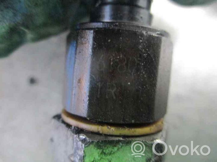 Toyota Carina T190 Injecteur de carburant 