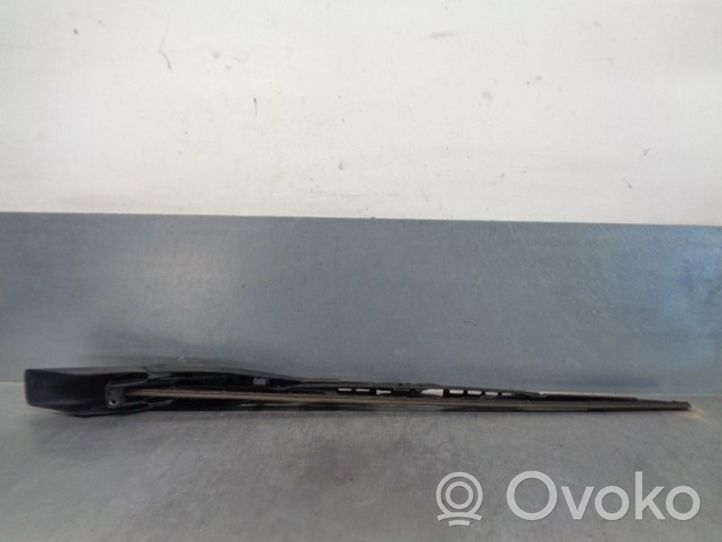 Mercedes-Benz C W202 Front wiper blade arm 