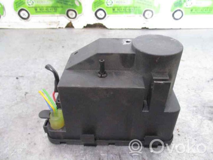 Mercedes-Benz 190 W201 Valvola di depressione 0008000648