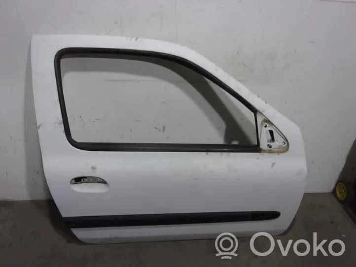 Renault Clio II Drzwi przednie 7751474992