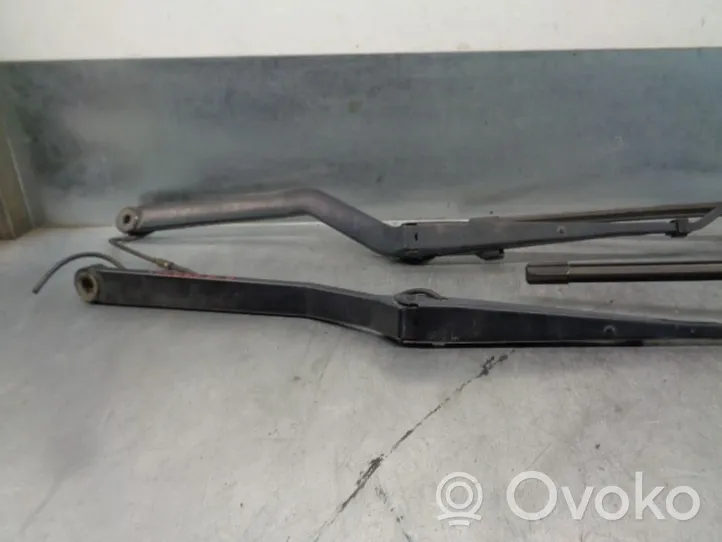 Chevrolet Trans Sport Front wiper blade arm 