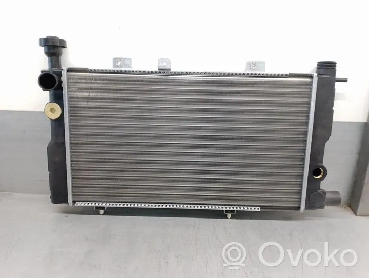 Peugeot 205 Radiateur de refroidissement 860901M