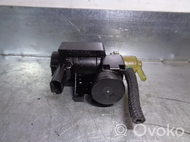 BMW 3 F30 F35 F31 Vacuum valve 11658589117