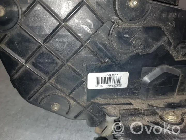 Volvo V50 Zamek drzwi przednich 30699787