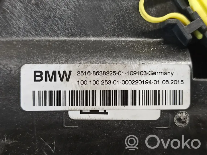 BMW 2 F46 Vaihteenvalitsimen verhoilu 25168638225