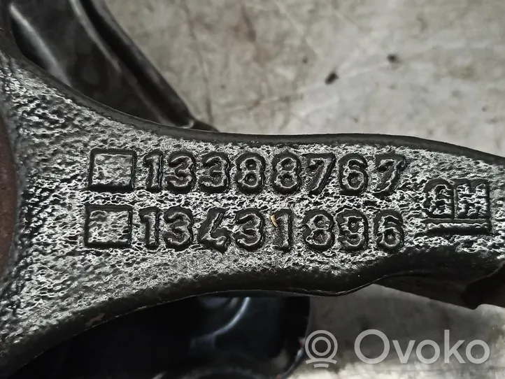 Opel Corsa E Etupyörän navan laakerikokoonpano 13388767