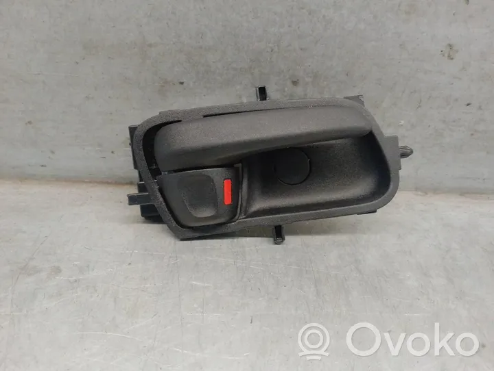 Toyota Yaris Poignée intérieure de porte arrière 69205K0050