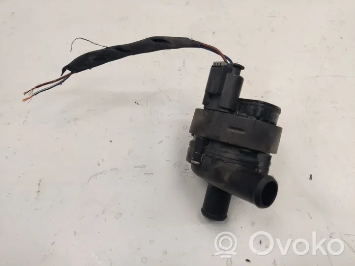 Mercedes-Benz GL X166 Pompe à eau de liquide de refroidissement A2118350028