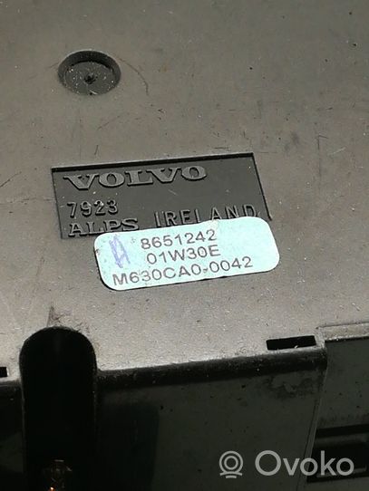 Volvo XC70 Panel klimatyzacji 