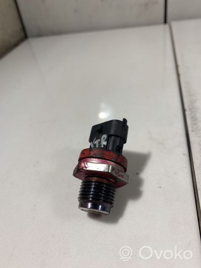 Nissan X-Trail T31 Fuel pressure sensor 