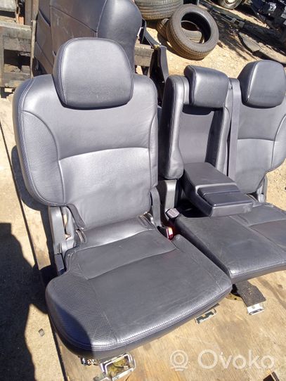 Mitsubishi Outlander Seat set 