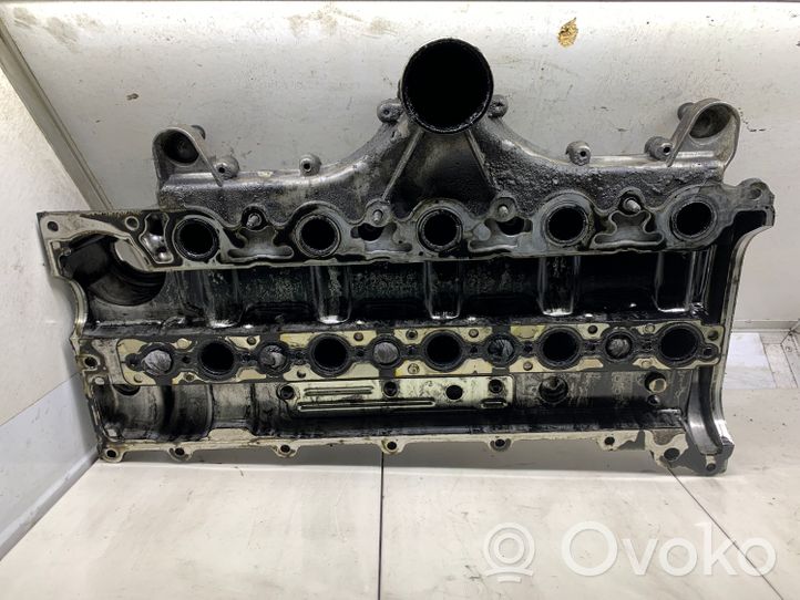 Volvo S60 Rocker cam cover 