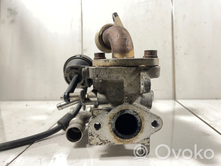 Volkswagen PASSAT B6 EGR valve cooler 03G131513J