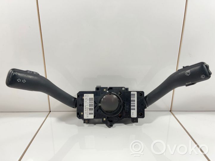 Audi TT Mk1 Leva/interruttore dell’indicatore di direzione e tergicristallo 8L0953513G