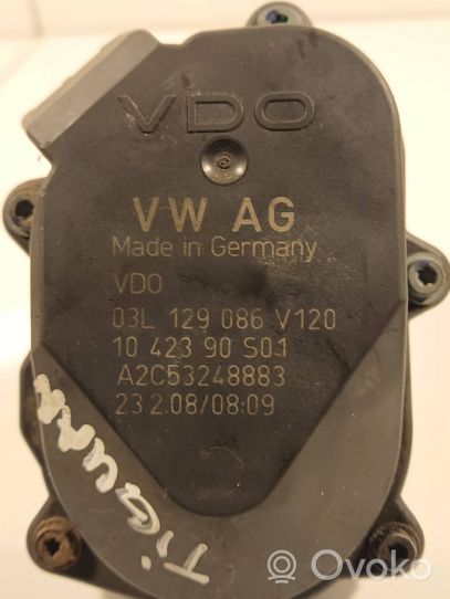 Volkswagen Tiguan Attuatore/motore della valvola del collettore di aspirazione 03L129086