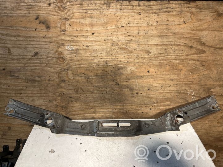 Audi A6 S6 C4 4A Radiatoru paneļa augšējā daļa (televizors) 8A0010126A