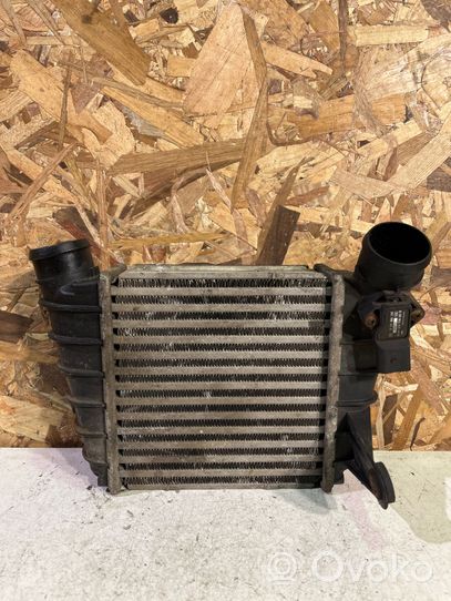 Volkswagen Polo IV 9N3 Canale guida dell’aria dell’intercooler 6Q0145804A