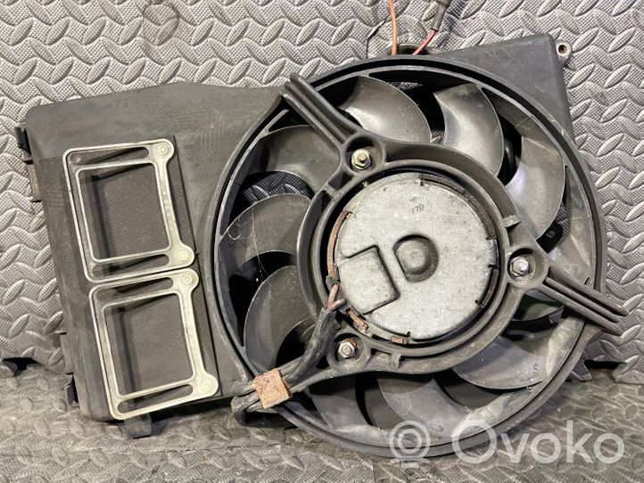 Audi A6 S6 C4 4A Ventilatore di raffreddamento elettrico del radiatore 4A0121207B