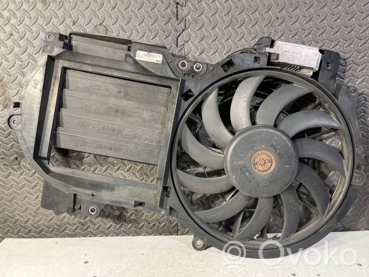 Audi A6 S6 C6 4F Ventilatore di raffreddamento elettrico del radiatore 4F0121003