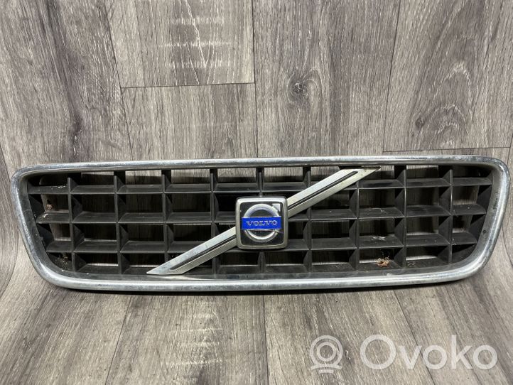 Volvo S60 Griglia superiore del radiatore paraurti anteriore 08693331