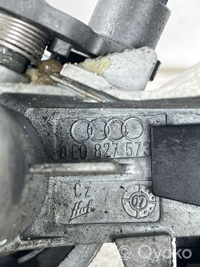 Audi A4 S4 B7 8E 8H Spynelė galinio dangčio (išorėje) 8E0827573