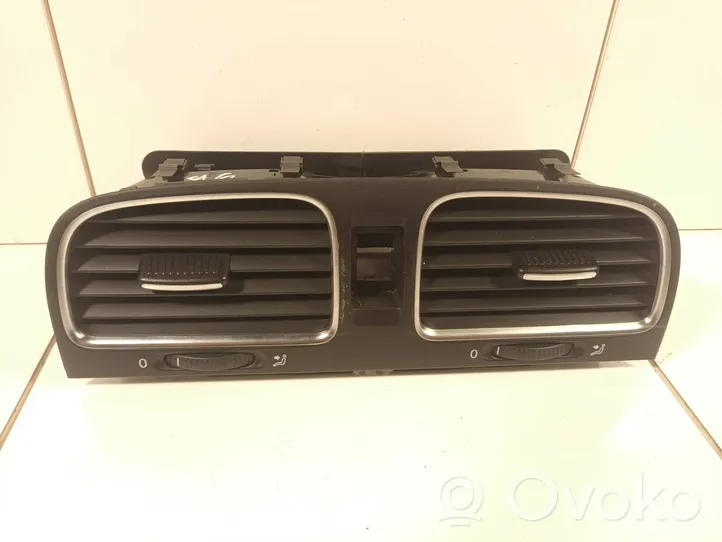 Volkswagen Golf VI Rejilla de ventilación central del panel 5K0815735D