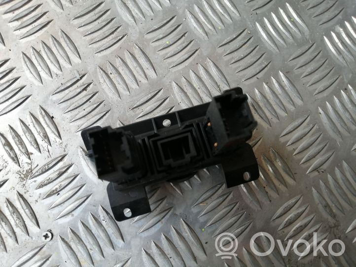 Chevrolet Captiva Seat heating switch 202005304