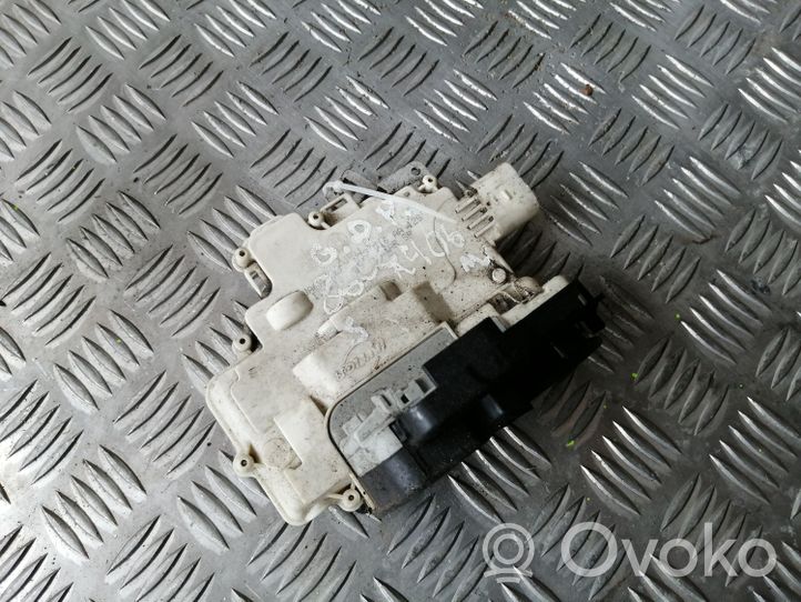 Audi A4 S4 B7 8E 8H Serratura portiera posteriore 8E0839016AA