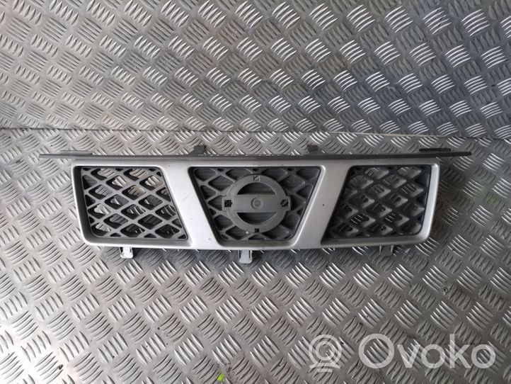 Nissan X-Trail T30 Grille calandre supérieure de pare-chocs avant 62310EQ303