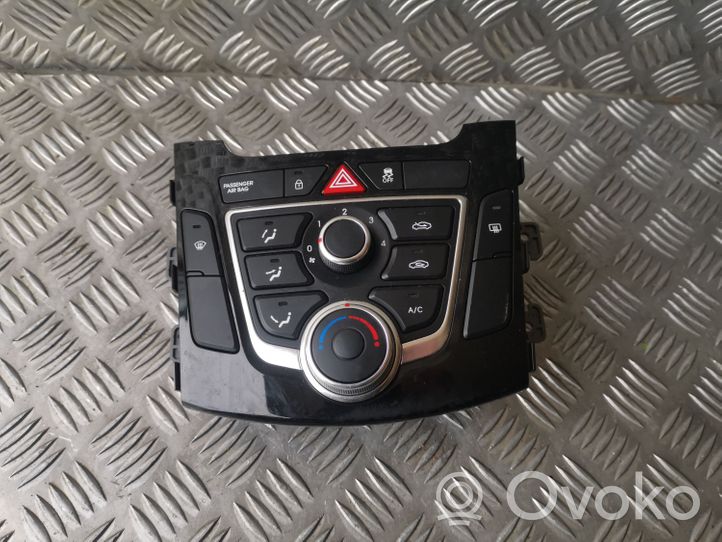 Hyundai i30 Climate control unit 97250A6040GU