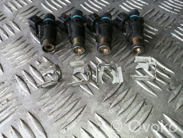 Citroen Berlingo Fuel injectors set 01F002A