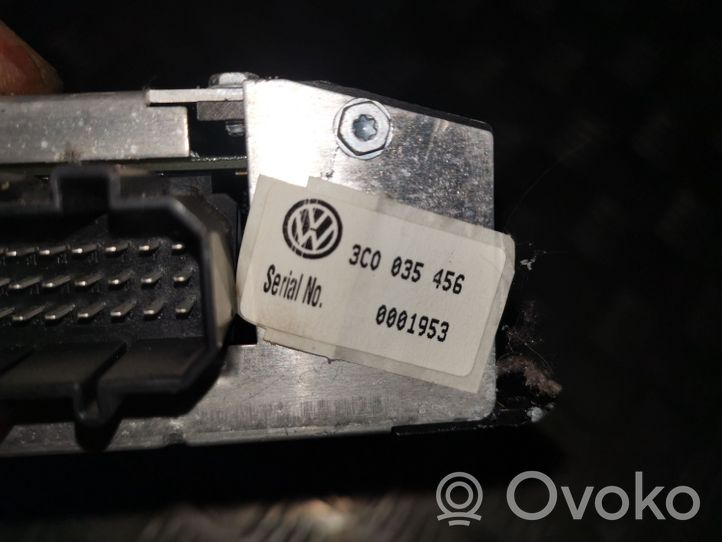 Volkswagen PASSAT B6 Amplificateur de son 3C0035456