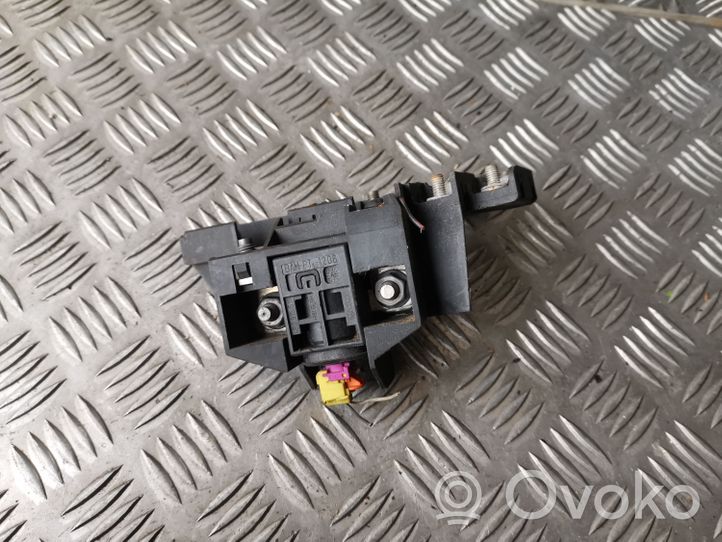 Audi A6 S6 C6 4F Battery relay fuse 4F0915519