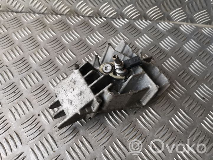 Nissan Qashqai Injecteur de carburant 8200769153