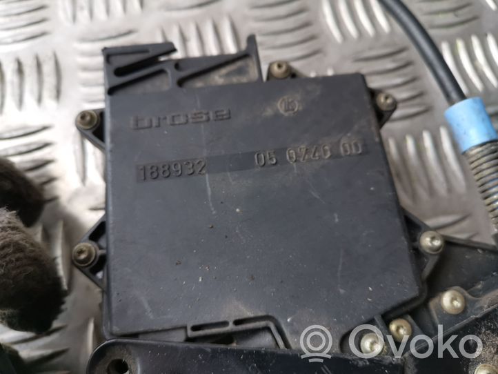 Volkswagen Golf III Mécanisme lève-vitre de porte arrière avec moteur 1H4839401