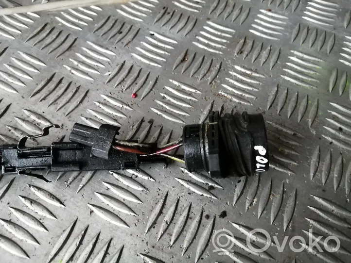 Volkswagen Polo Cables de los inyectores de combustible 045971600