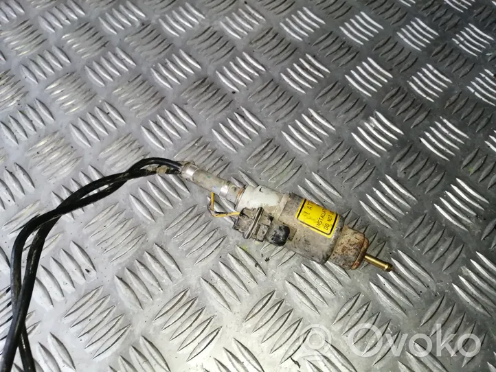 Volkswagen Touran I Webasto auxiliary heater fuel pump 