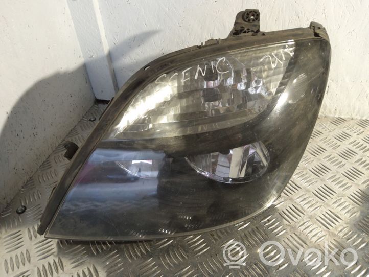 Renault Scenic RX Lampa przednia 