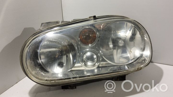 Volkswagen Golf IV Phare frontale 1J2941015A