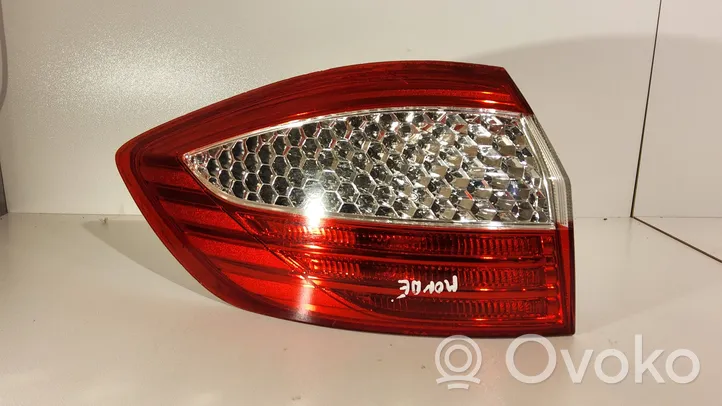 Ford Mondeo MK IV Luci posteriori 7S7113405B