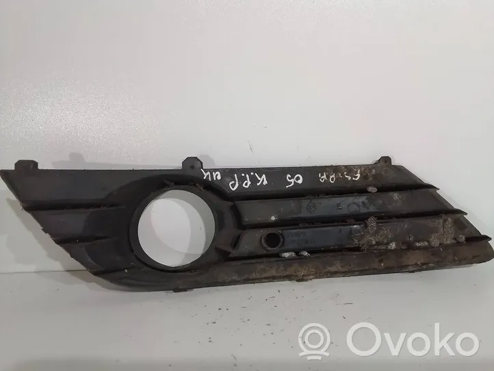 Opel Astra H Kratka dolna zderzaka przedniego 13126025