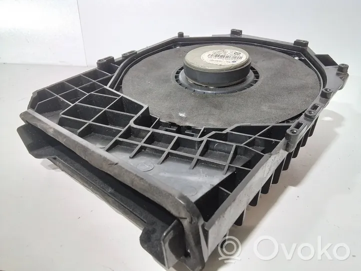 BMW 3 E90 E91 Enceinte subwoofer 6954871