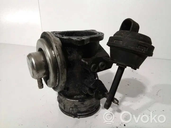 Audi A6 S6 C5 4B EGR vožtuvas 038131501J