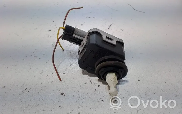 Opel Astra G Headlight level adjustment motor 007878